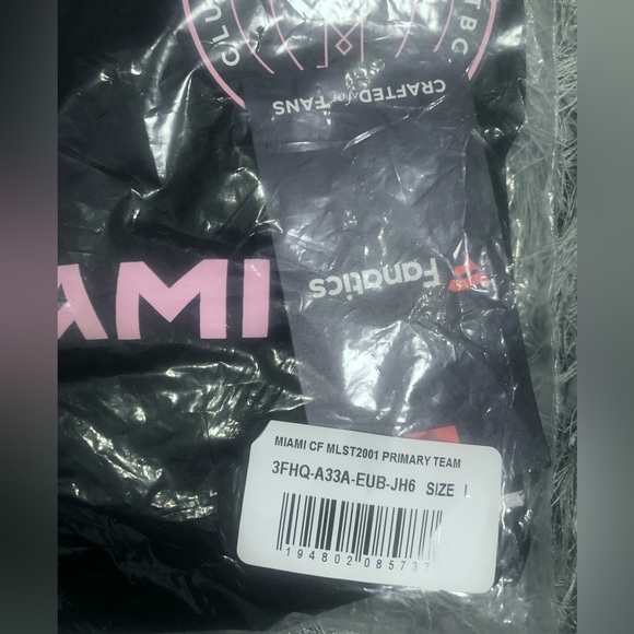 Brand New Mens Inter Miami CF Fanatics Line Up Striker V-Neck T-Shirt - Black L - Picture 4 of 4